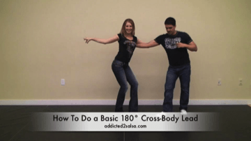 Video da dança Latina O 180° Cross Body Lead com Vire